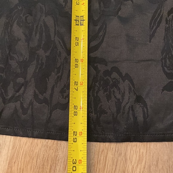 Chicos Size 2 Black Floral Long Sleeve Top - Size 2 - New w/Tags - Picture 13 of 16